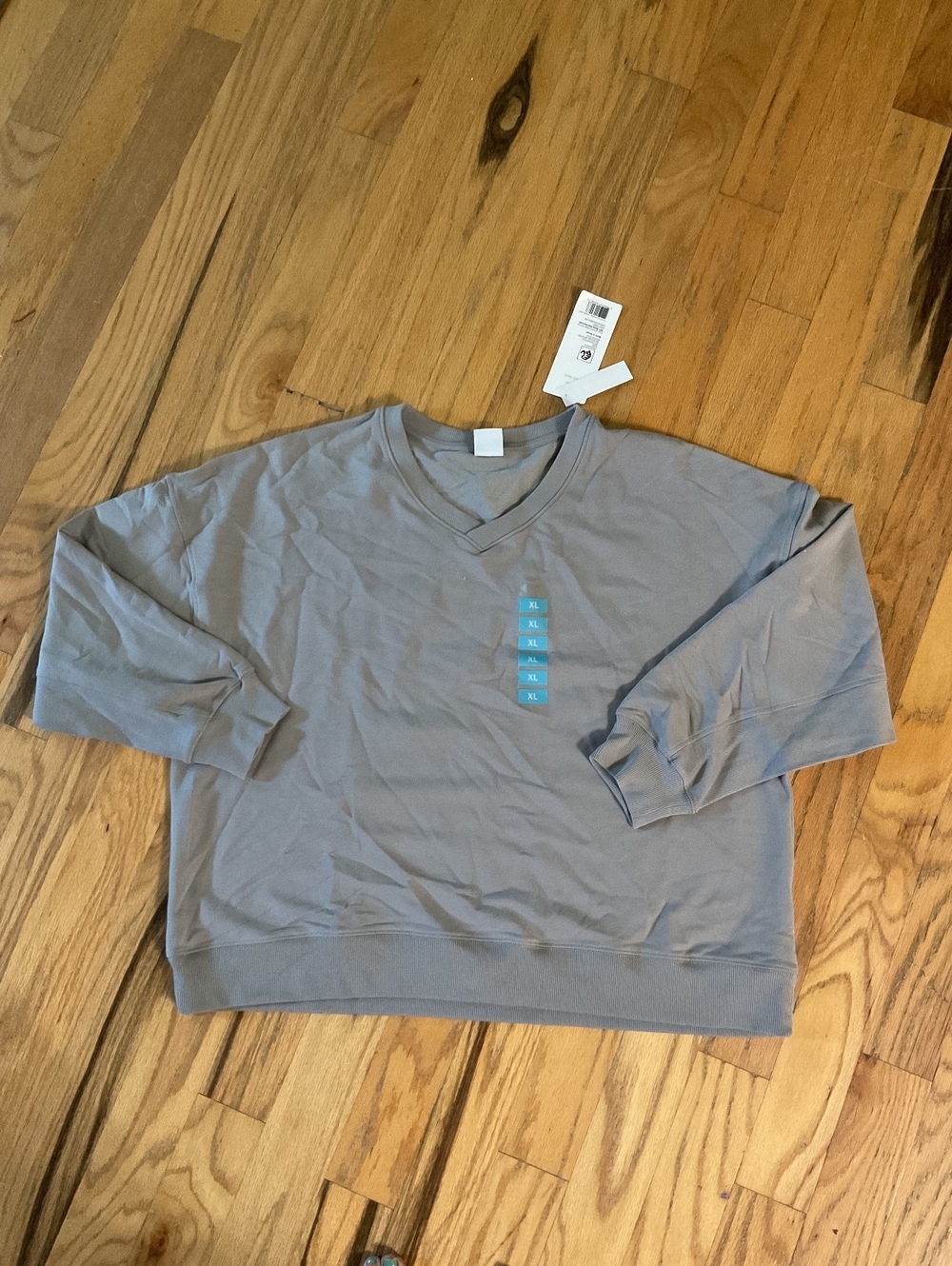 NWT Berkeley Jensen Women's Lux Terry V Neck Sweatshirt XL Gray